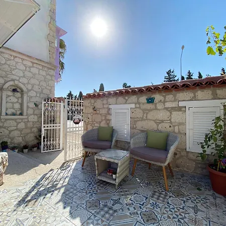 Fatma Hanim Konagi Alacati Hotel *