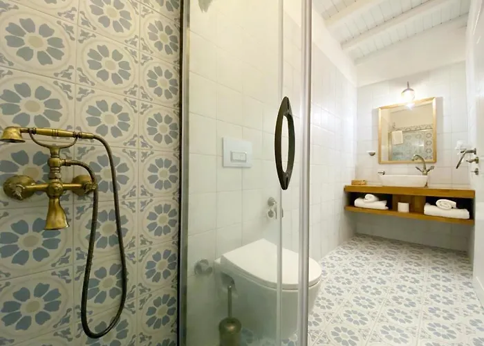 Fatma Hanım Konağı Alaçatı *